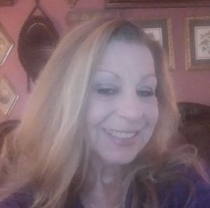 Meet your Posher, Edith